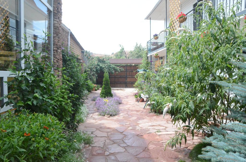 Guest House Fairy Tale Kaji-Say Εξωτερικό φωτογραφία